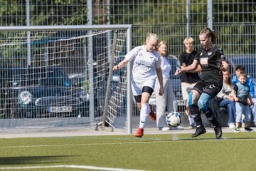 Bild 221 - wBJ Alstertal-Langenhorn - SV Henstedt-Ulzburg : Ergebnis: 4:1